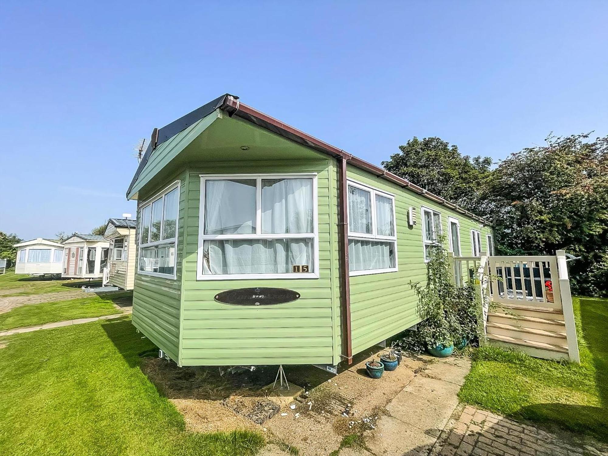 Lovely Caravan For Hire With Decking At Skipsea Sands In Yorkshire Ref 41015Wf Barmston Exterior photo