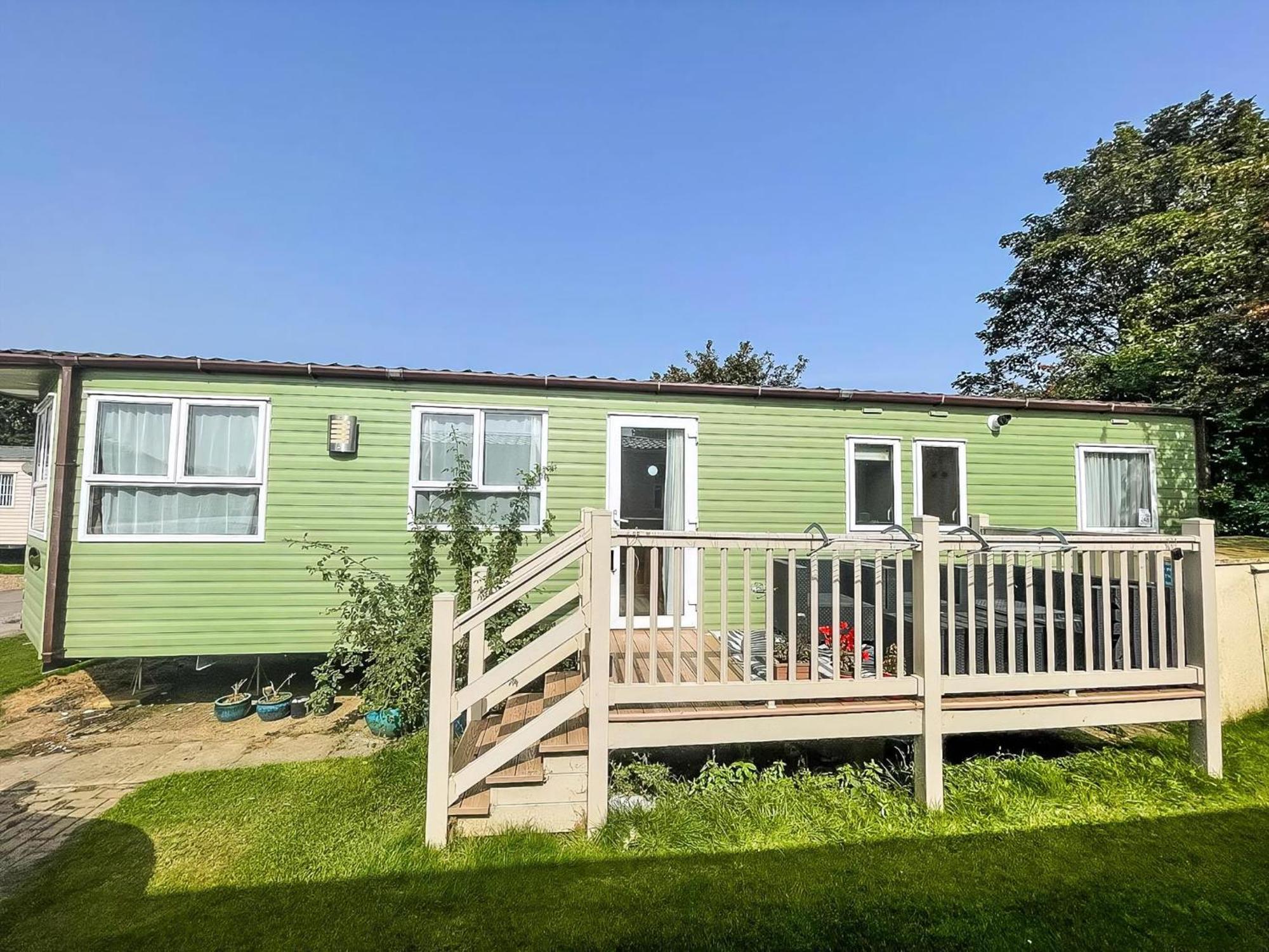 Lovely Caravan For Hire With Decking At Skipsea Sands In Yorkshire Ref 41015Wf Barmston Exterior photo